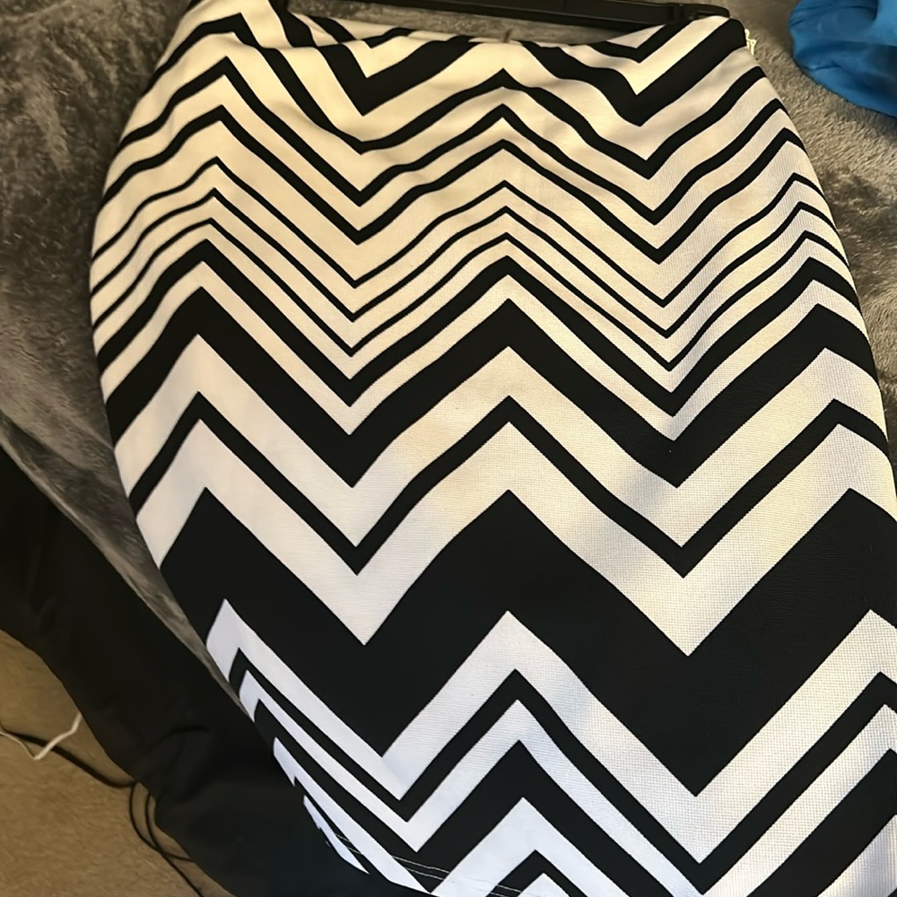 Lucy Paris Black and white chevron pencil skirt